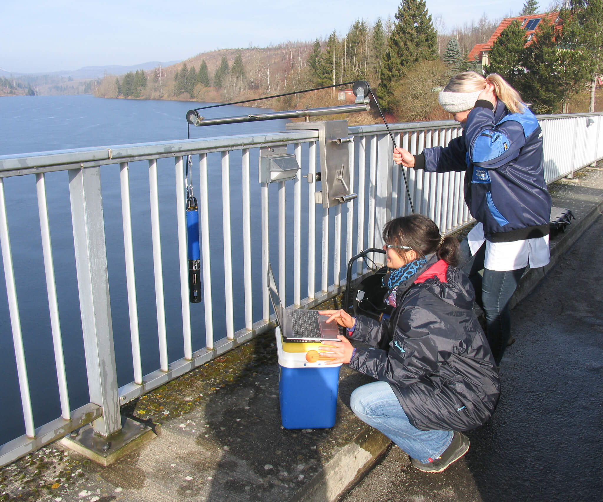 Vertikalsondierung an der Staumauer